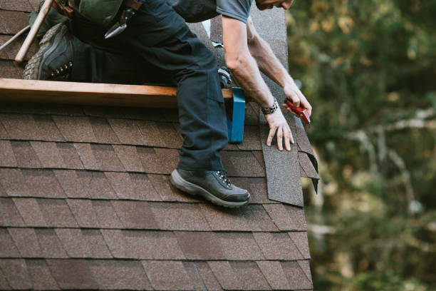 Best Emergency Roof Repair Services  in Willimantic, CT